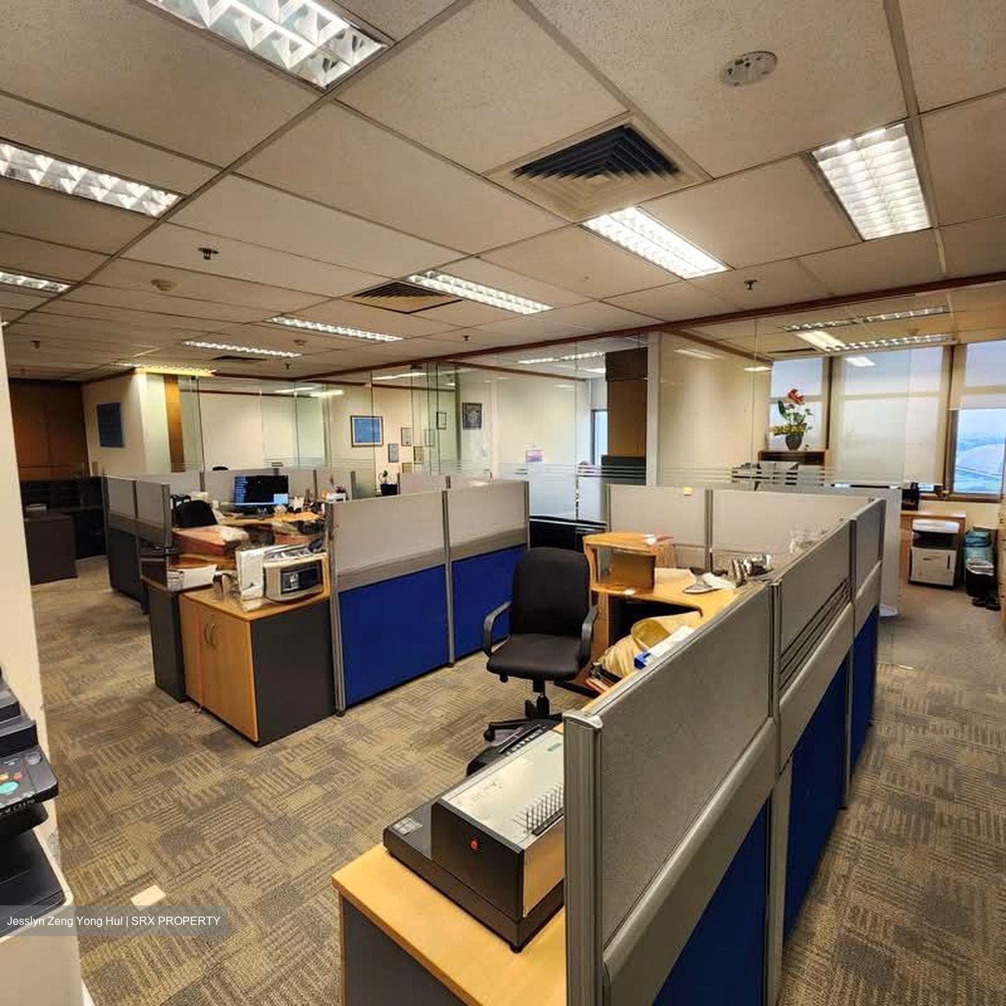 Peninsula Plaza (D6), Office #589187021